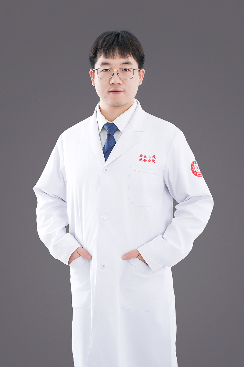 洪  鹏  北京大学第三医院 医学博士 副主任医师 泌尿外科学术主任